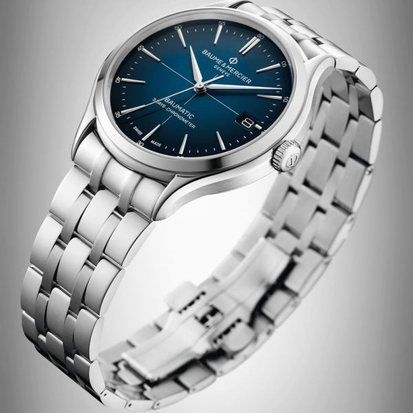 Montre Baume et Mercier Clifton Baumatic COSC cadran bleu bracelet