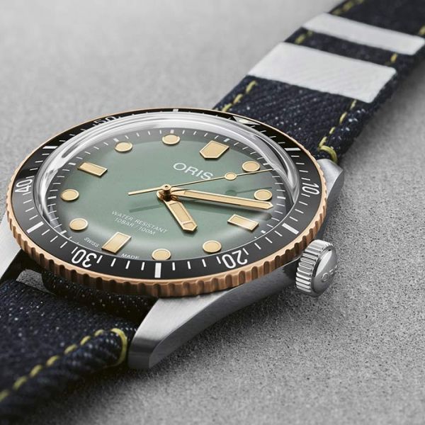 Oris x Momotaro automatic watch green dial denim bracelet 40 mm