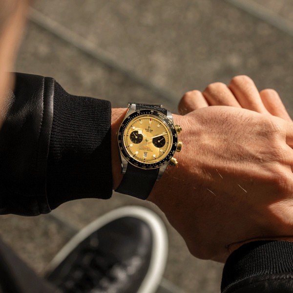 Tudor black bay online chrono strap