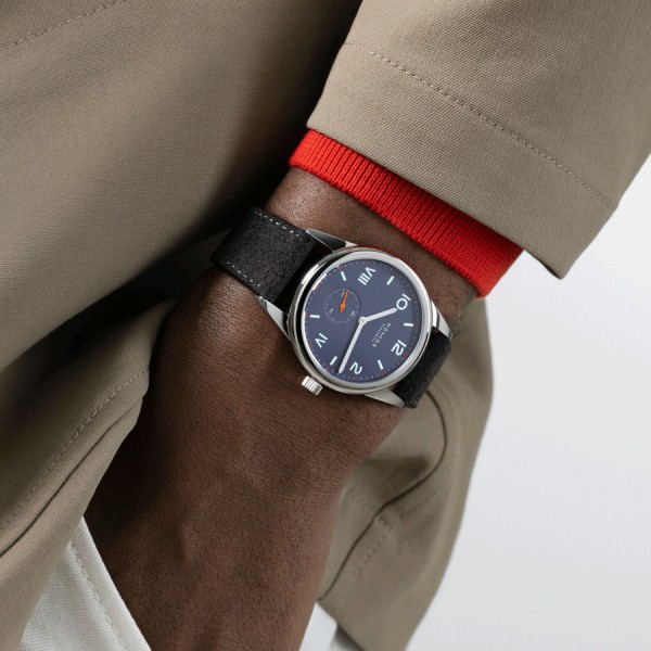 Nomos hotsell club 38