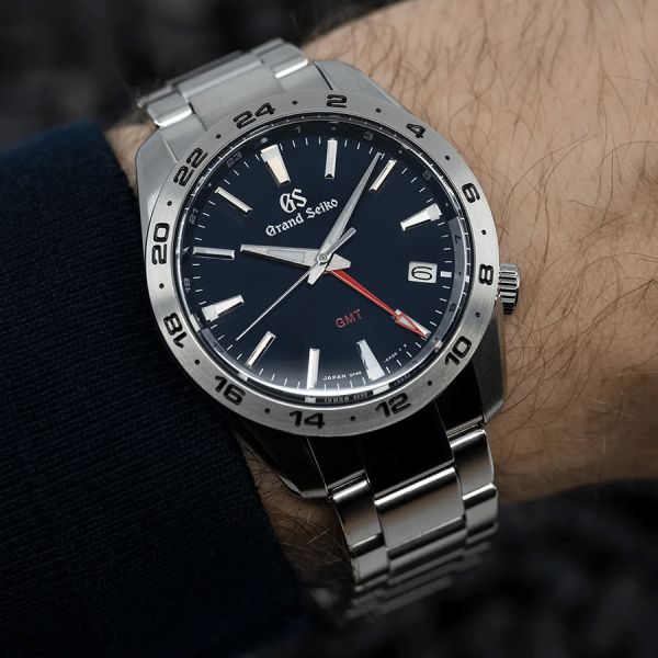 Grand Seiko Sport Quartz GMT SBGN029 Lepage