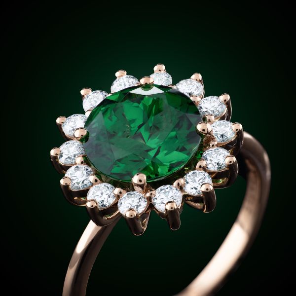 La Tsavorite ring in rose gold, tsavorite and diamonds | LEPAGE