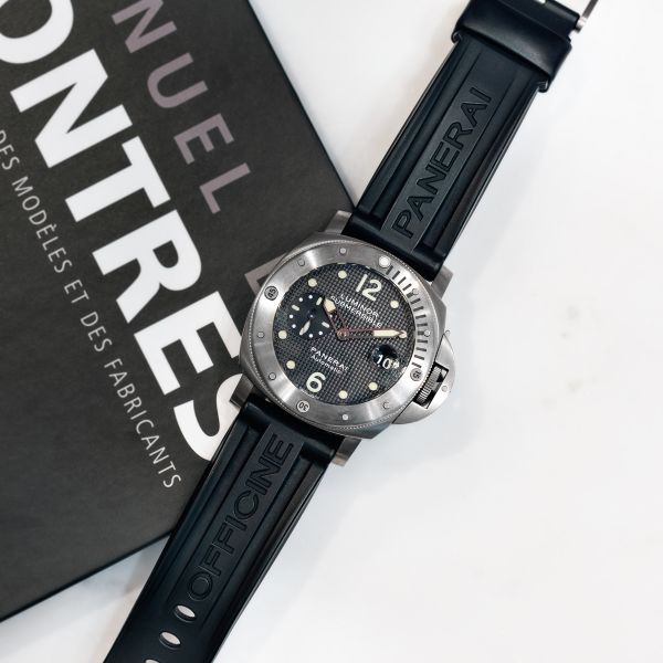 Panerai submersible outlet 44