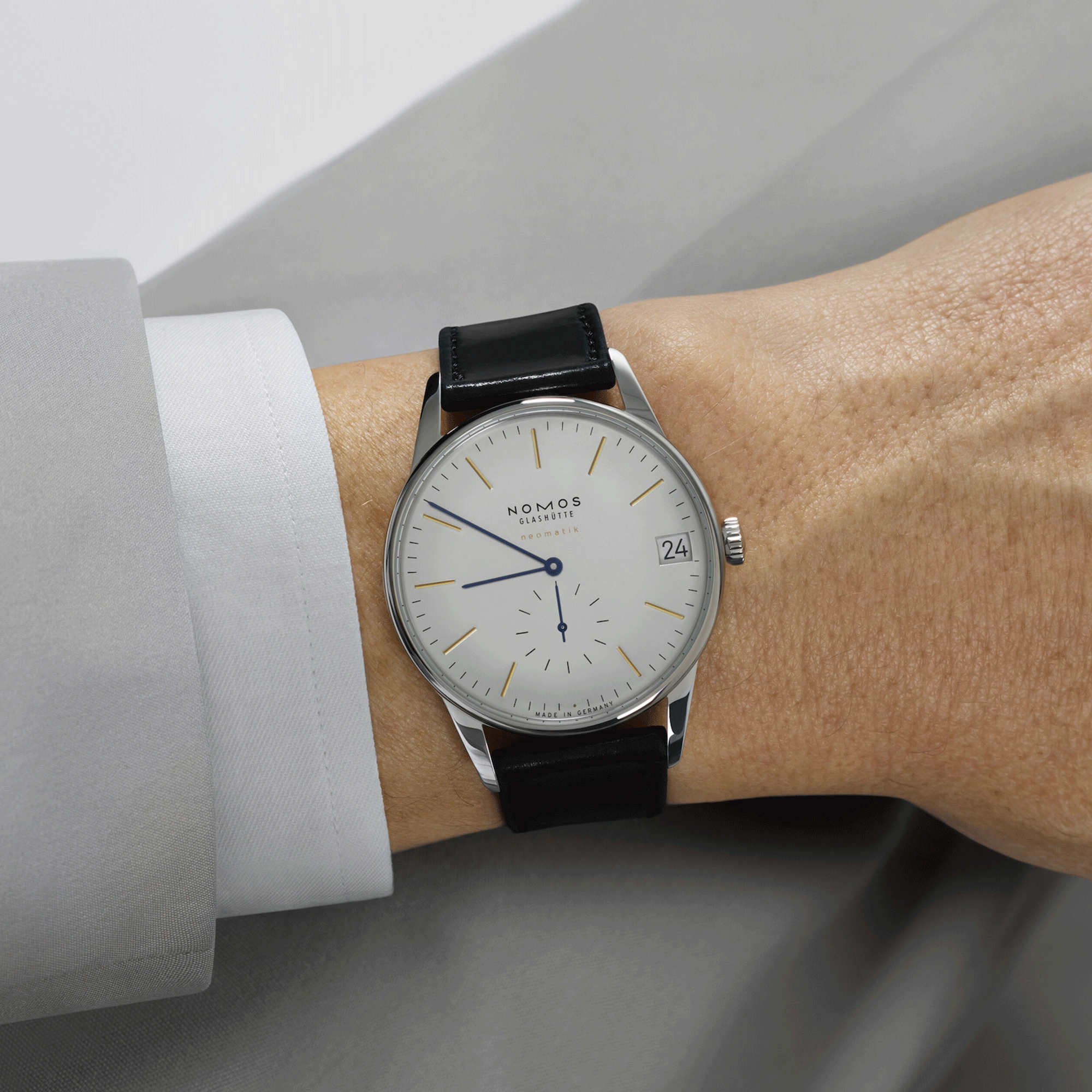 Nomos orion neomatik 39 hot sale