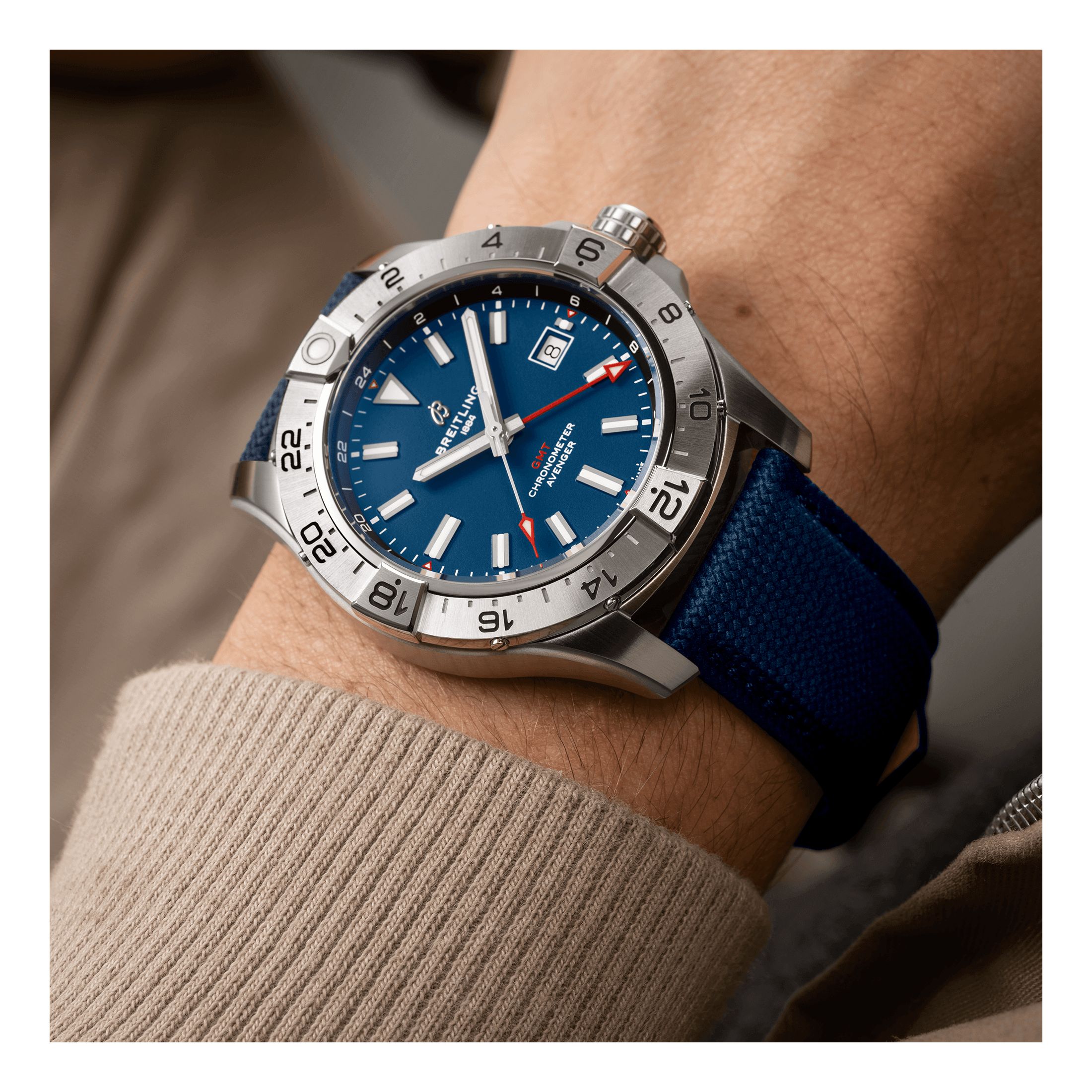 Breitling avenger gmt discount blue