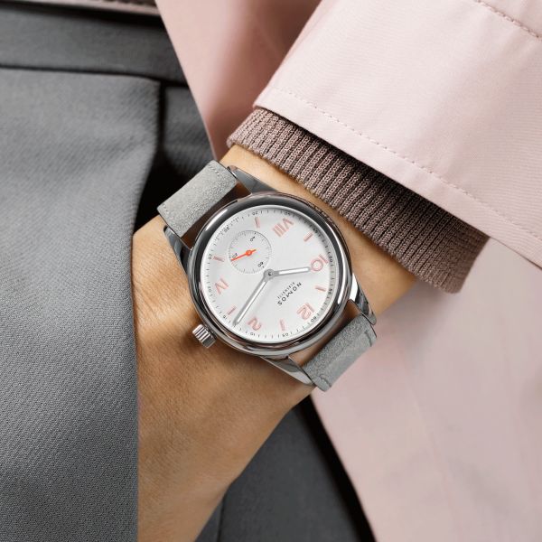 Nomos shop club watch