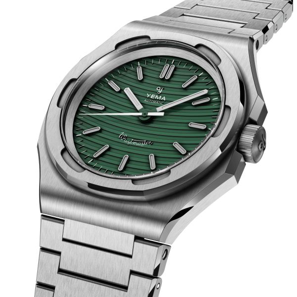 Montre Yema Wristmaster Traveller Micro-Rotor automatique cadran vert bracelet acier 39 mm