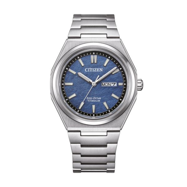 Citizen Super Titanium Day-Date Eco-Drive blue dial titanium bracelet 39,5 mm