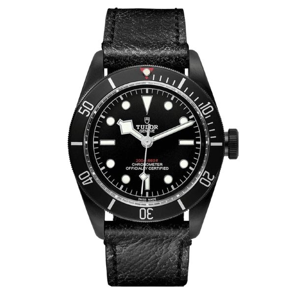 Montre Tudor Black Bay Dark automatique cadran noir bracelet cuir noir 41 mm M79230DK-0007