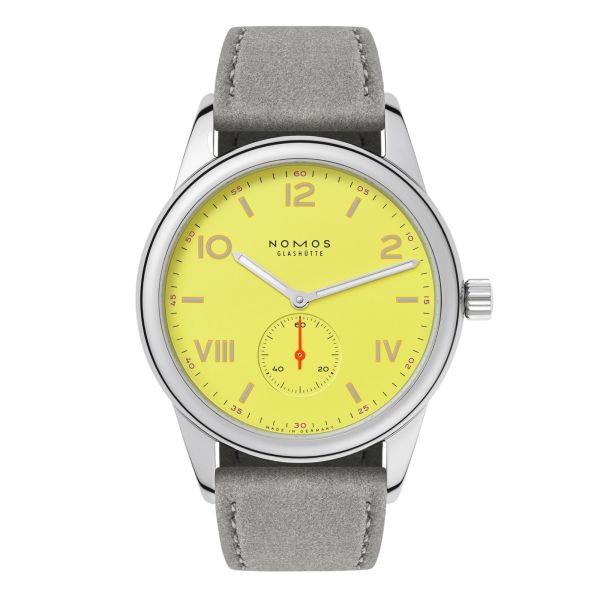 Montre NOMOS Club Campus 38 Starlight mécanique fond acier cadran jaune bracelet velours gris 36 mm