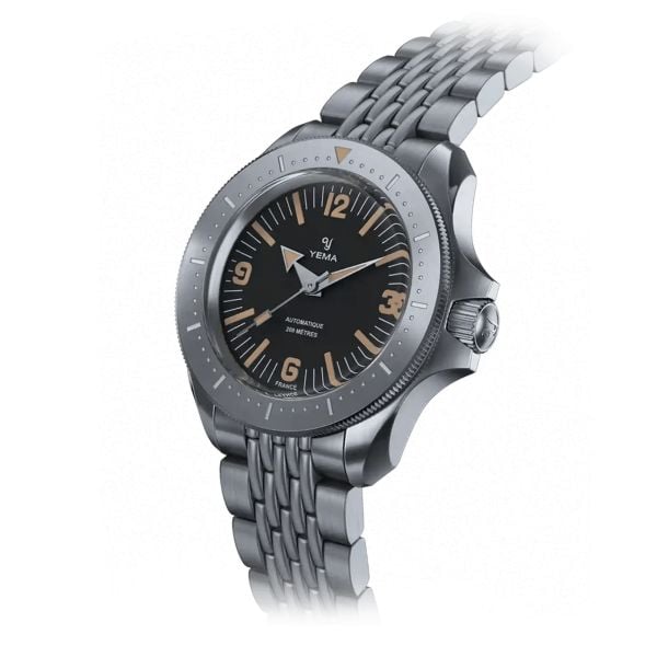 Montre Yema Diver automatique cadran noir bracelet acier 39,5 mm